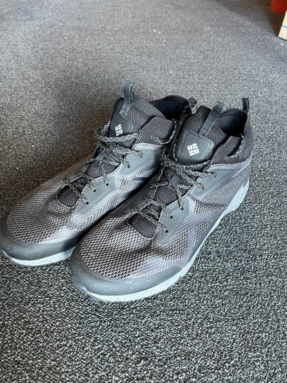 Columbia Men's Black Athletic Hiking Shoes Size 14